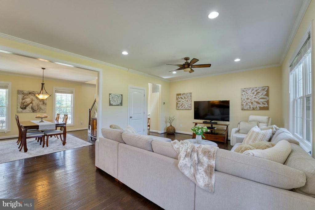 35398 SNICKERSVILLE TURNPIKE