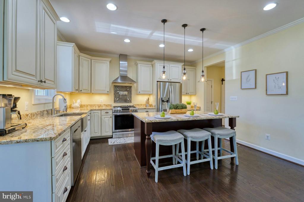 35398 SNICKERSVILLE TURNPIKE
