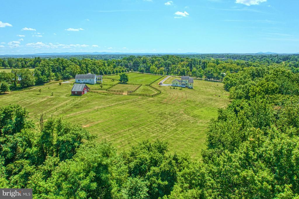 35398 SNICKERSVILLE TURNPIKE