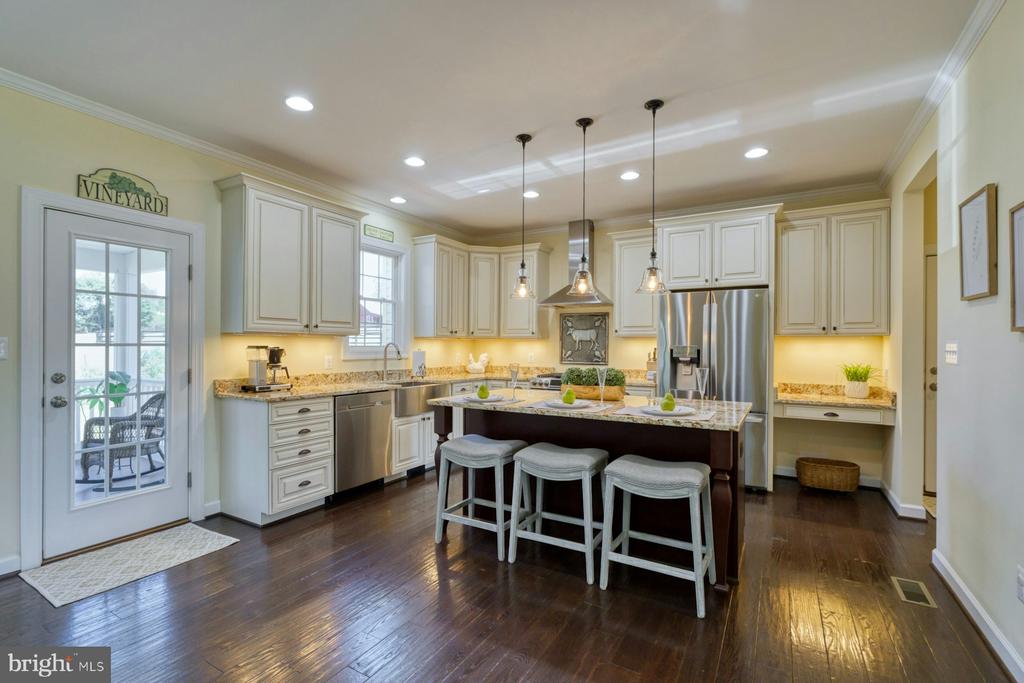 35398 SNICKERSVILLE TURNPIKE