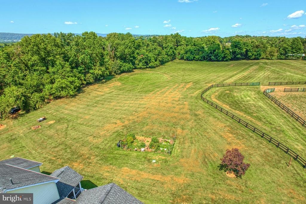 35398 SNICKERSVILLE TURNPIKE