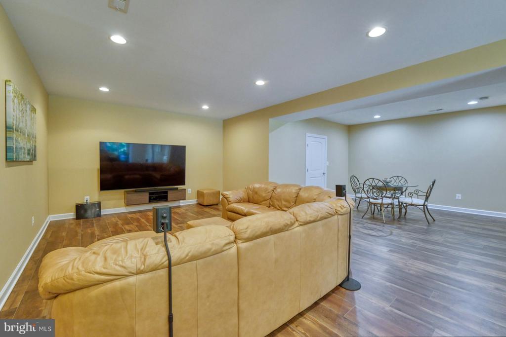 35398 SNICKERSVILLE TURNPIKE