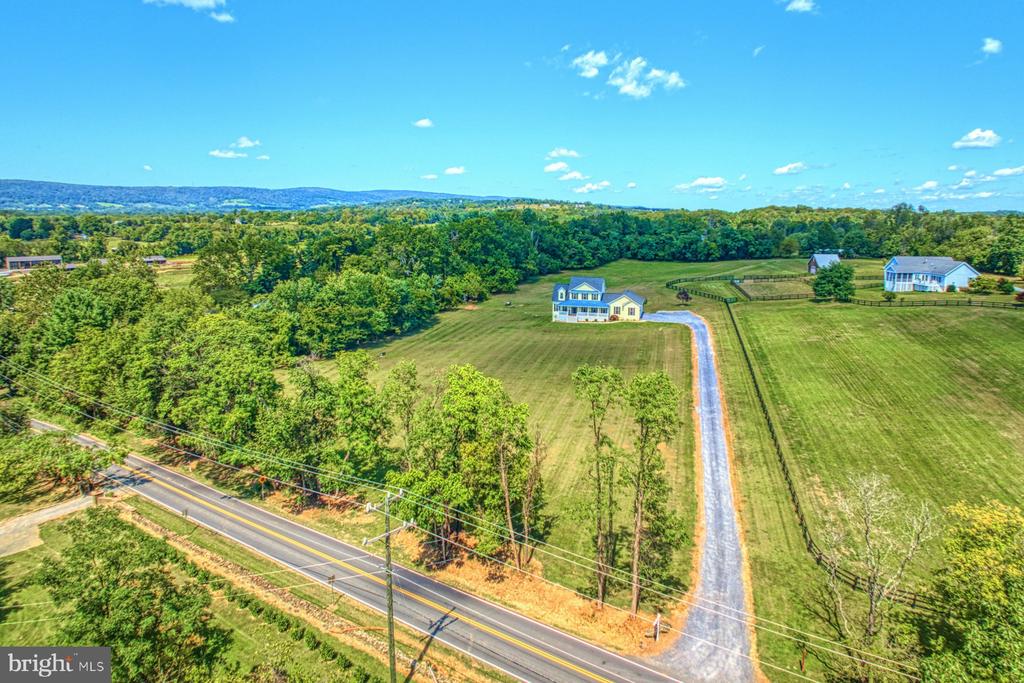 35398 SNICKERSVILLE TURNPIKE