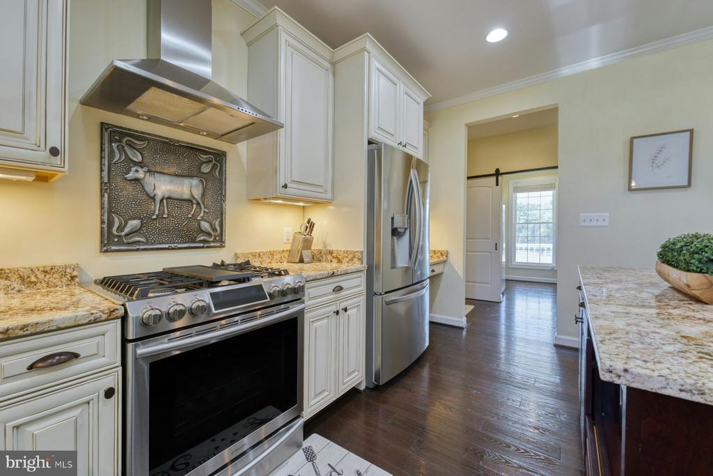 35398 SNICKERSVILLE TURNPIKE