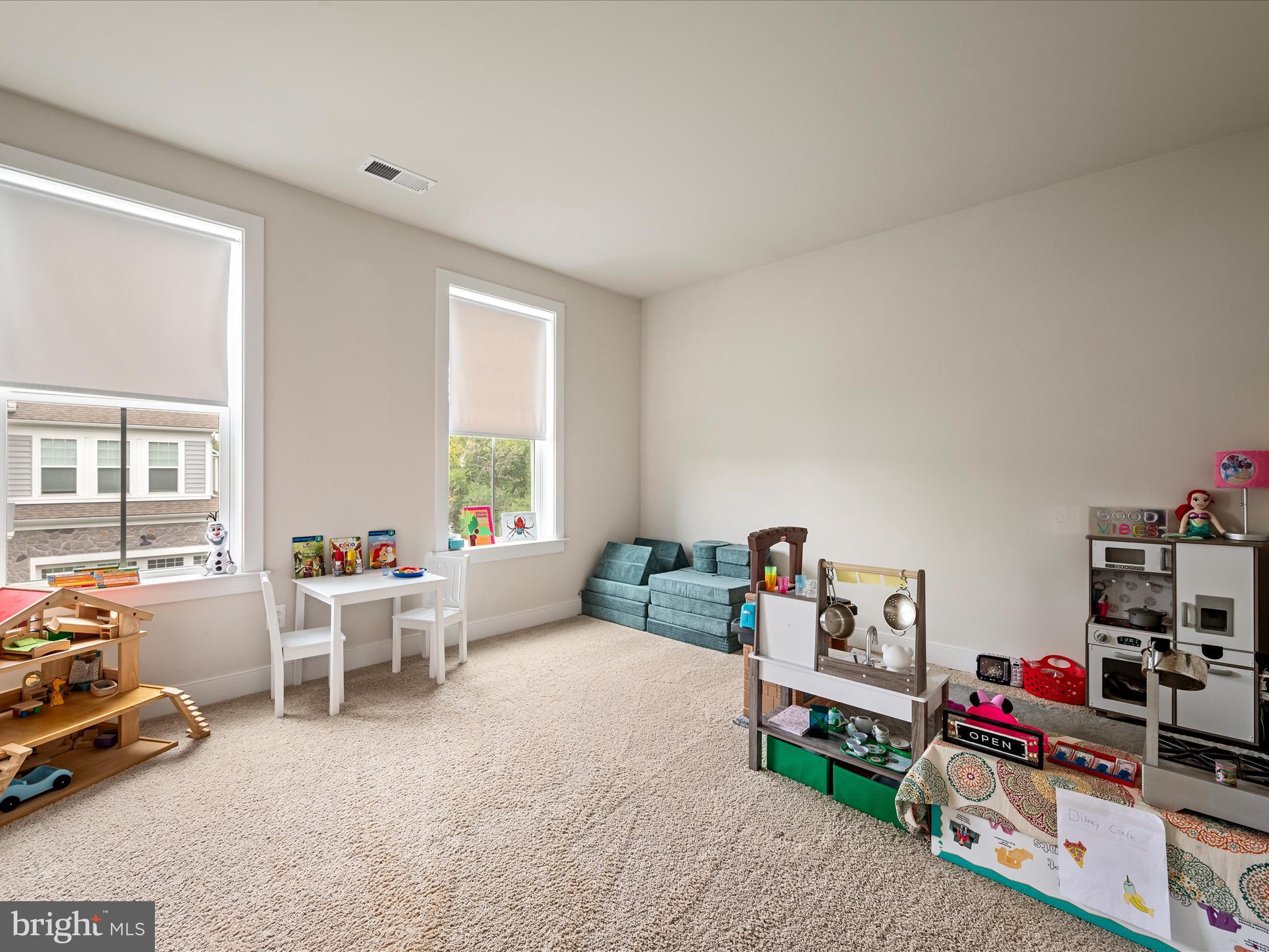 221 S 32ND STREET