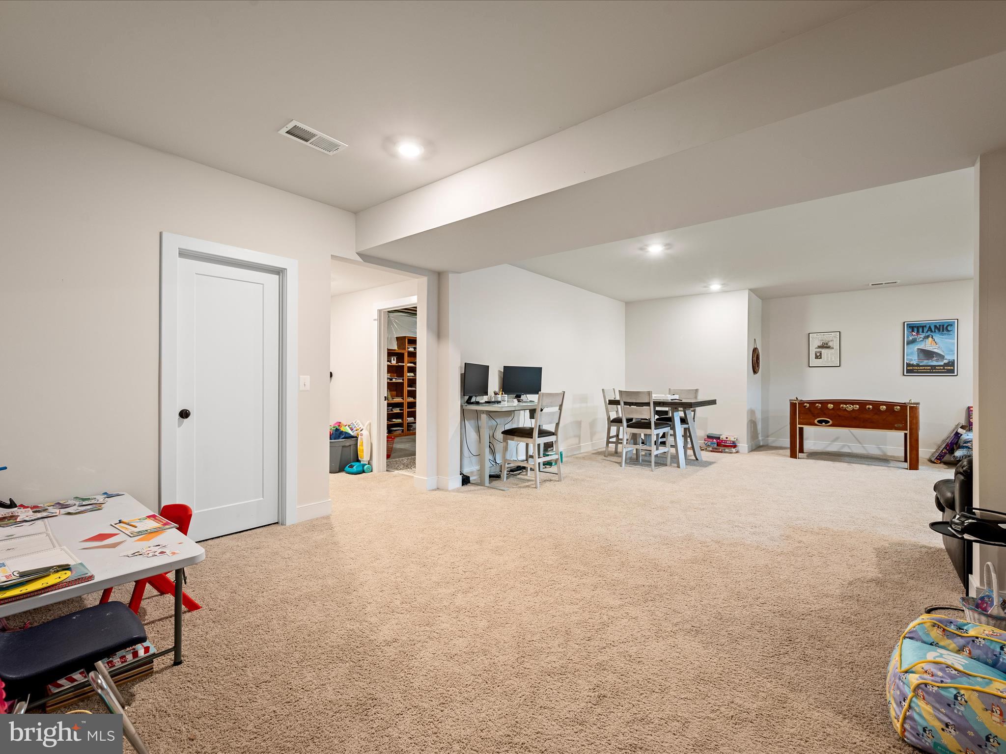 221 S 32ND STREET