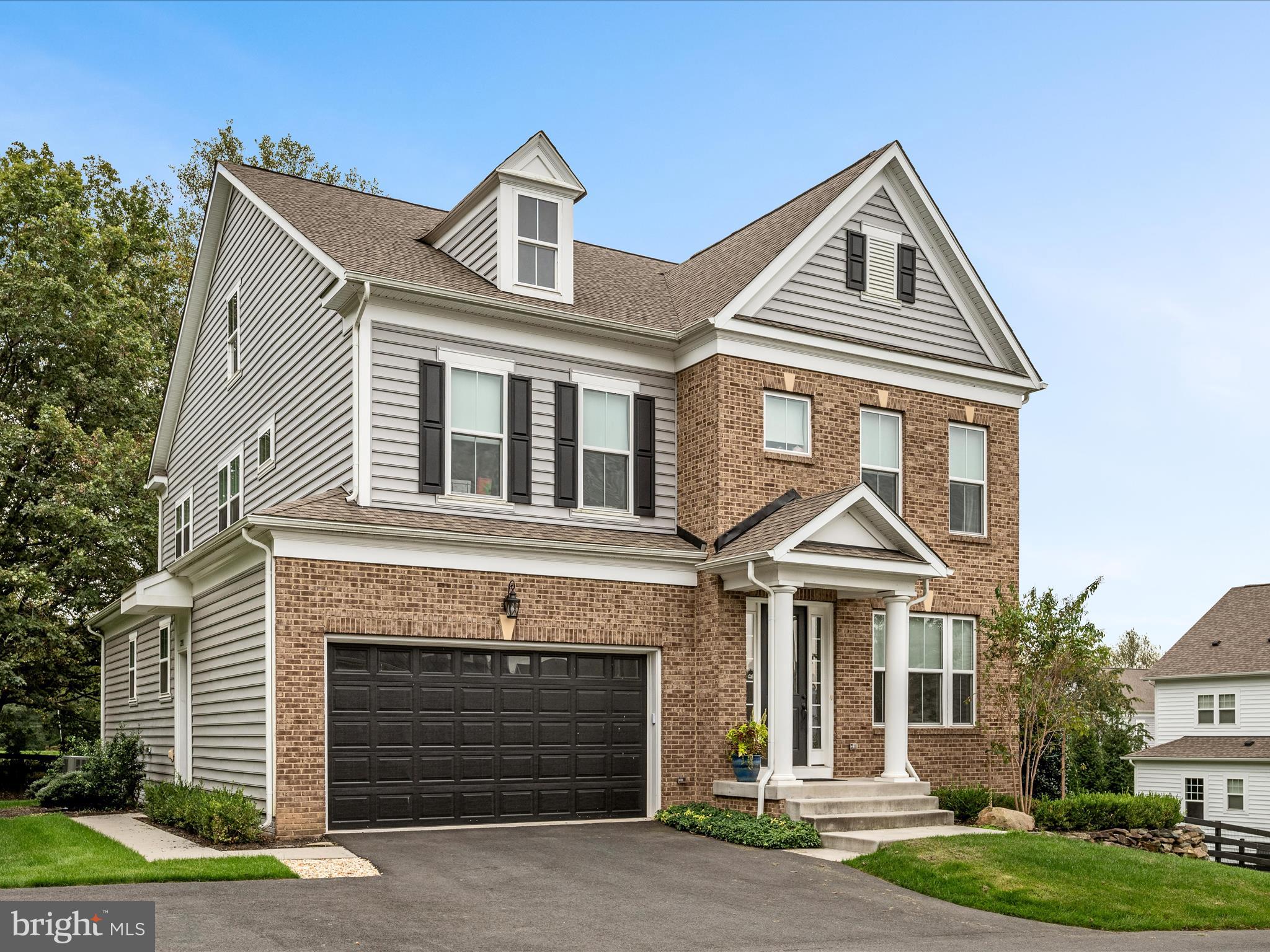 221 S 32ND STREET
