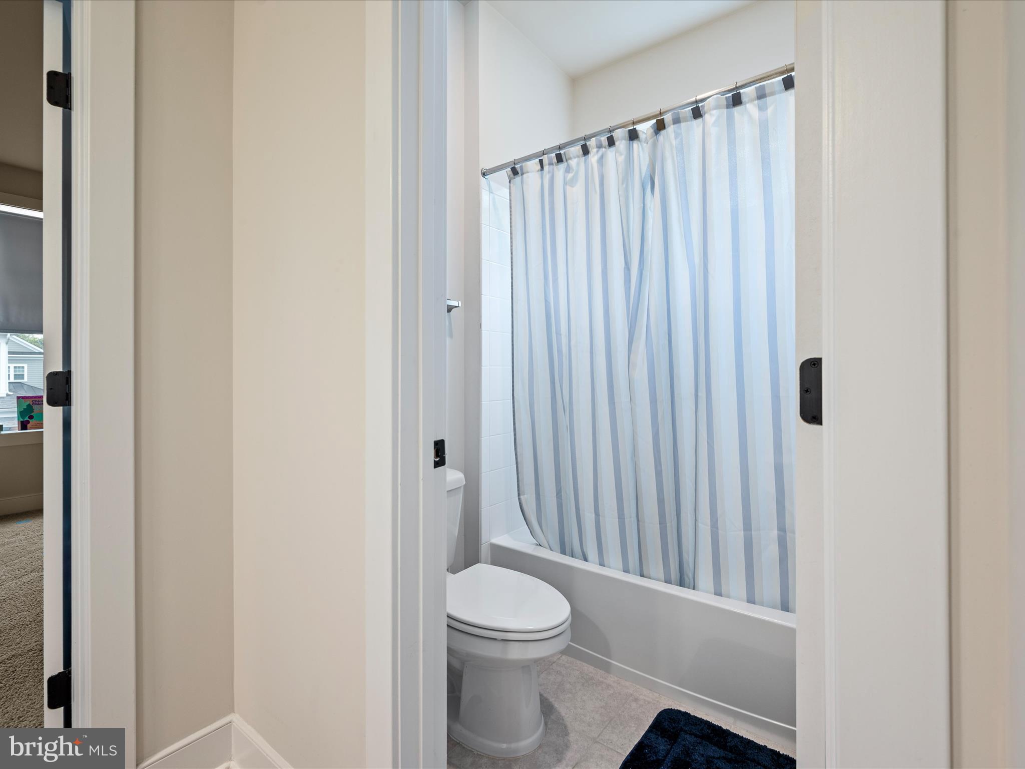 221 S 32ND STREET