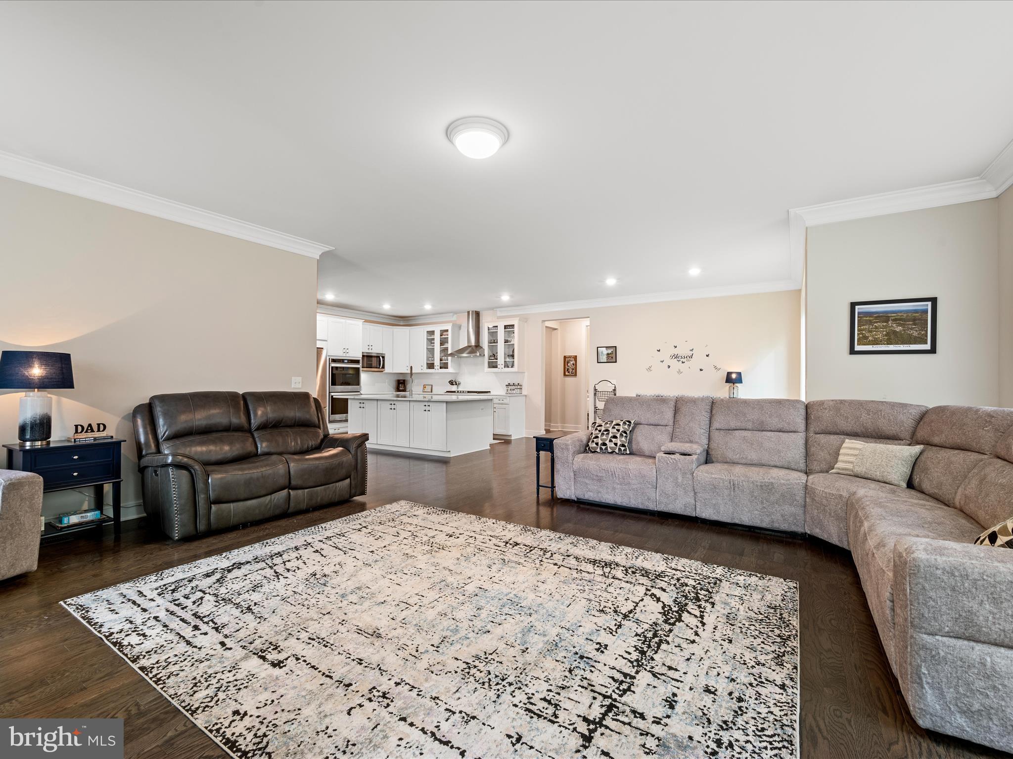 221 S 32ND STREET