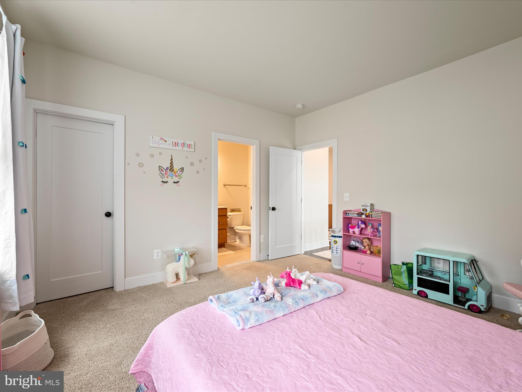 221 S 32ND STREET