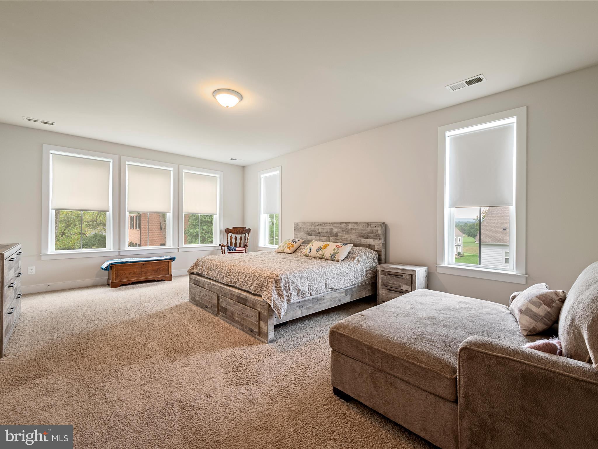 221 S 32ND STREET
