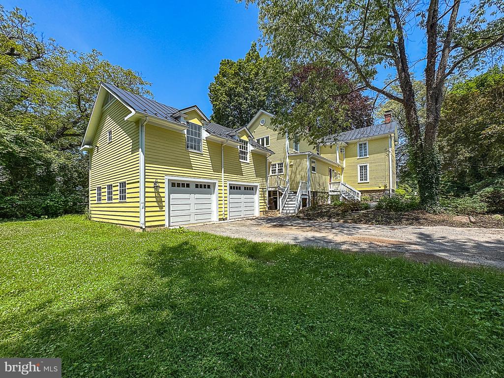 19 E LOUDOUN STREET