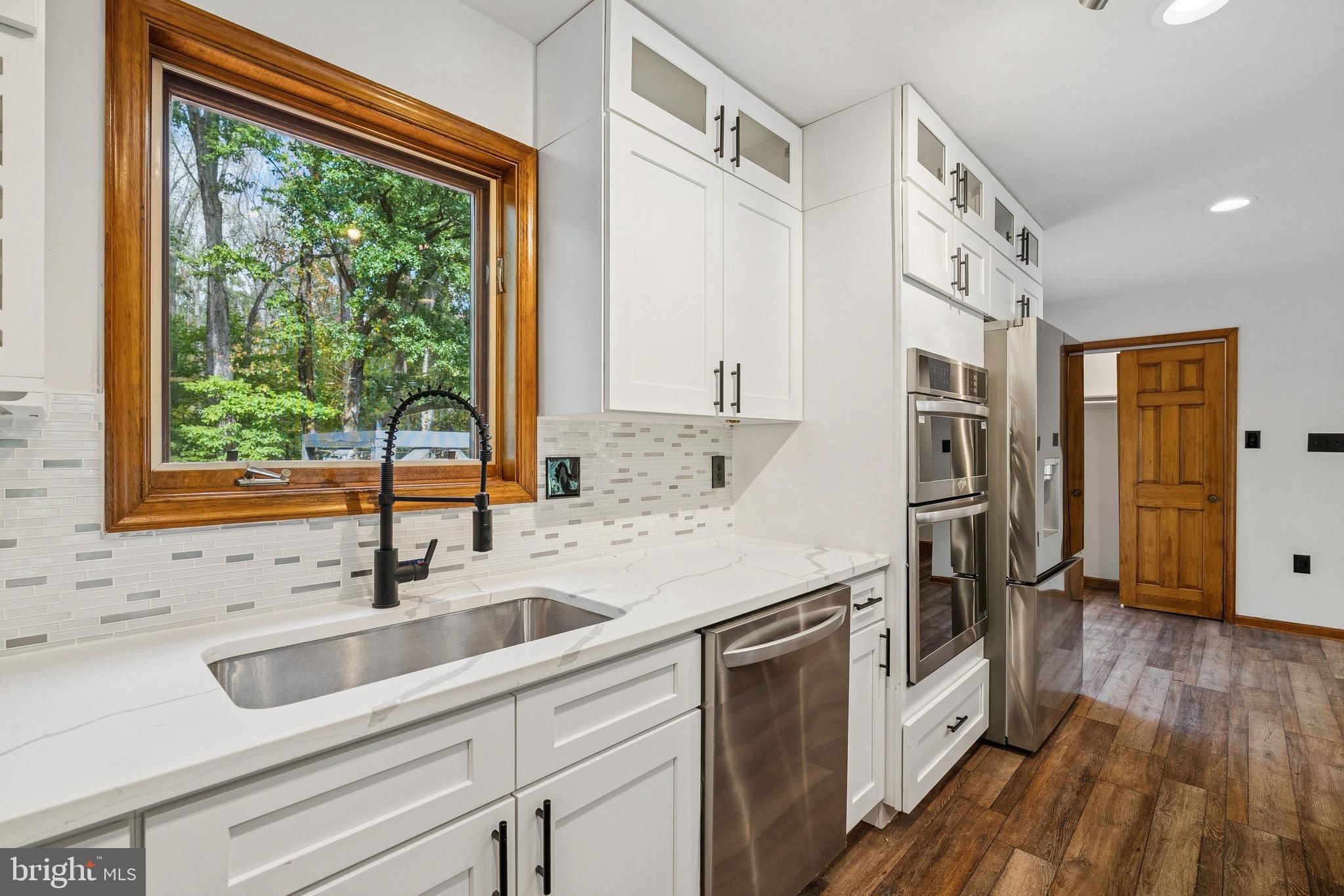 40946 MANOR HOUSE ROAD