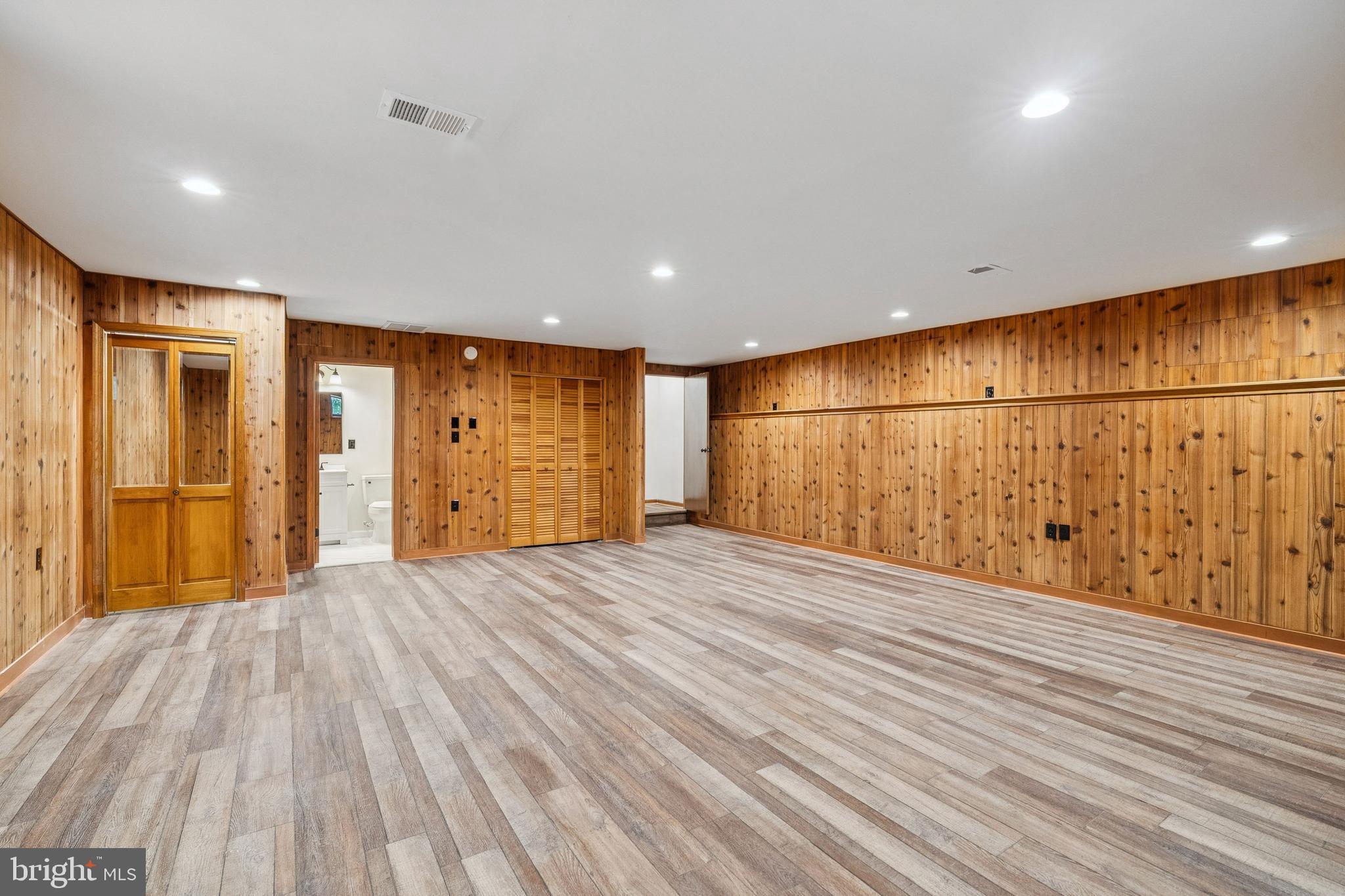 40946 MANOR HOUSE ROAD