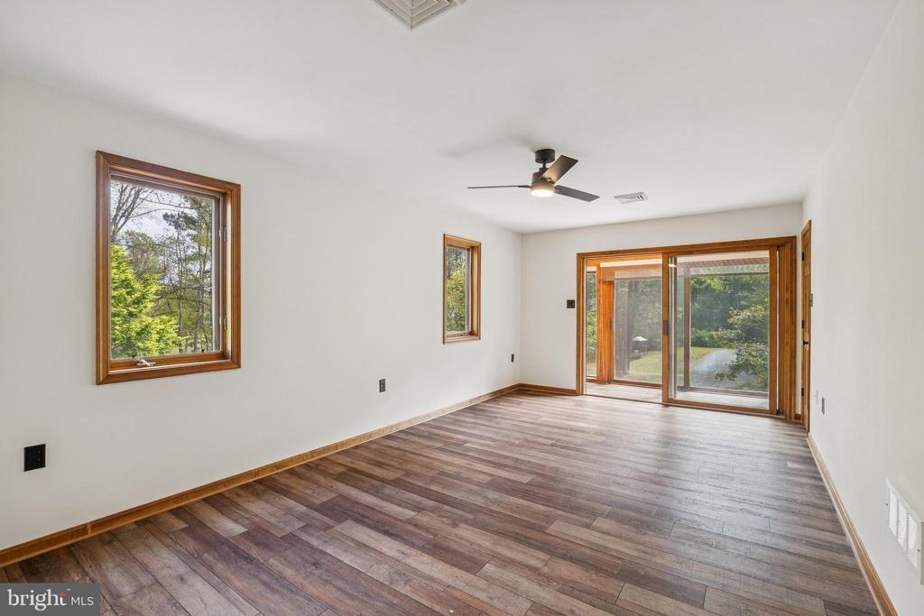 40946 MANOR HOUSE ROAD