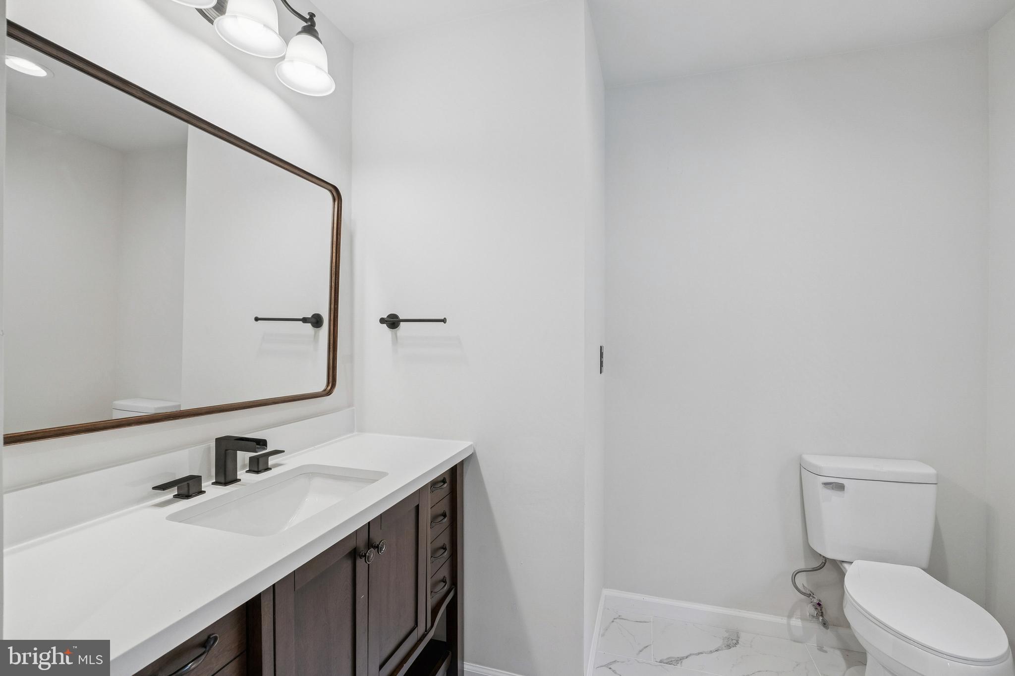 40946 MANOR HOUSE ROAD