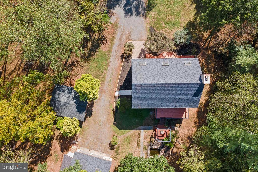 40946 MANOR HOUSE ROAD