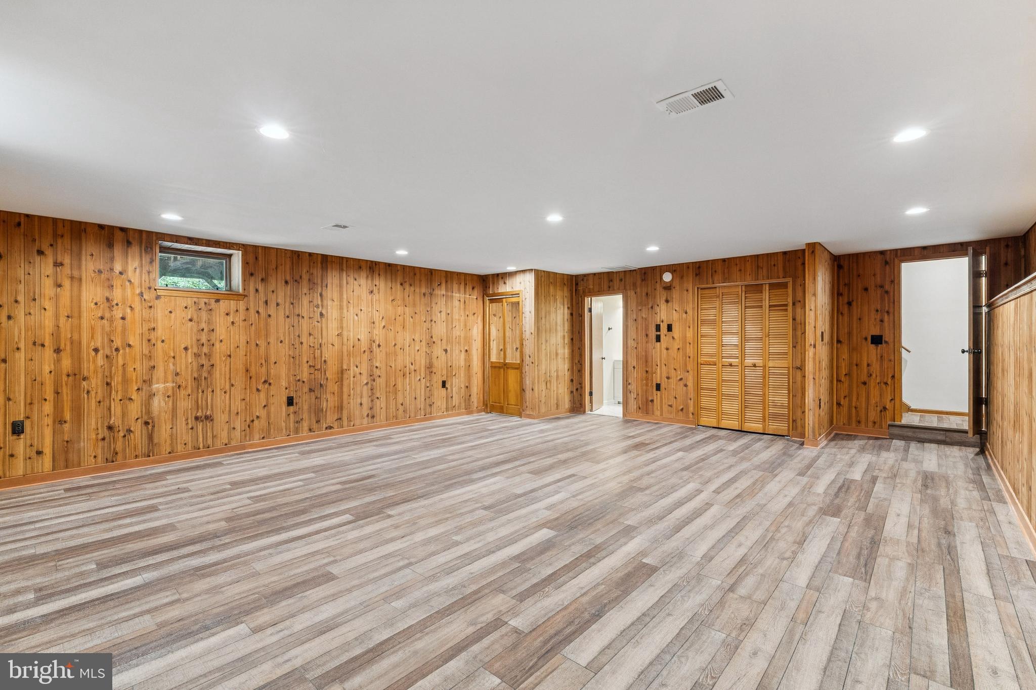 40946 MANOR HOUSE ROAD