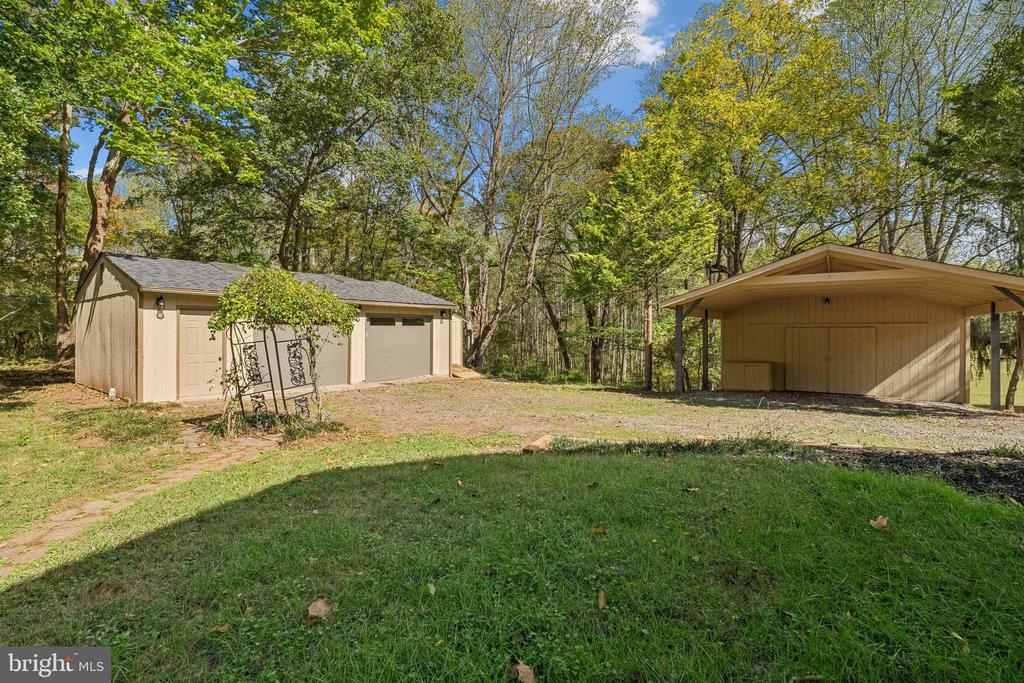 40946 MANOR HOUSE ROAD
