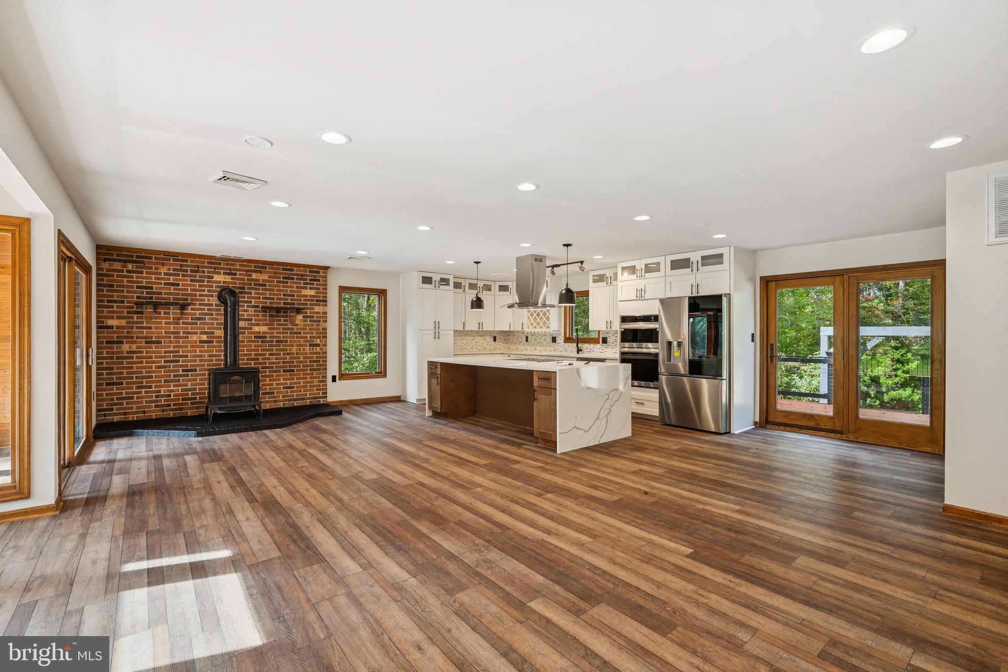 40946 MANOR HOUSE ROAD