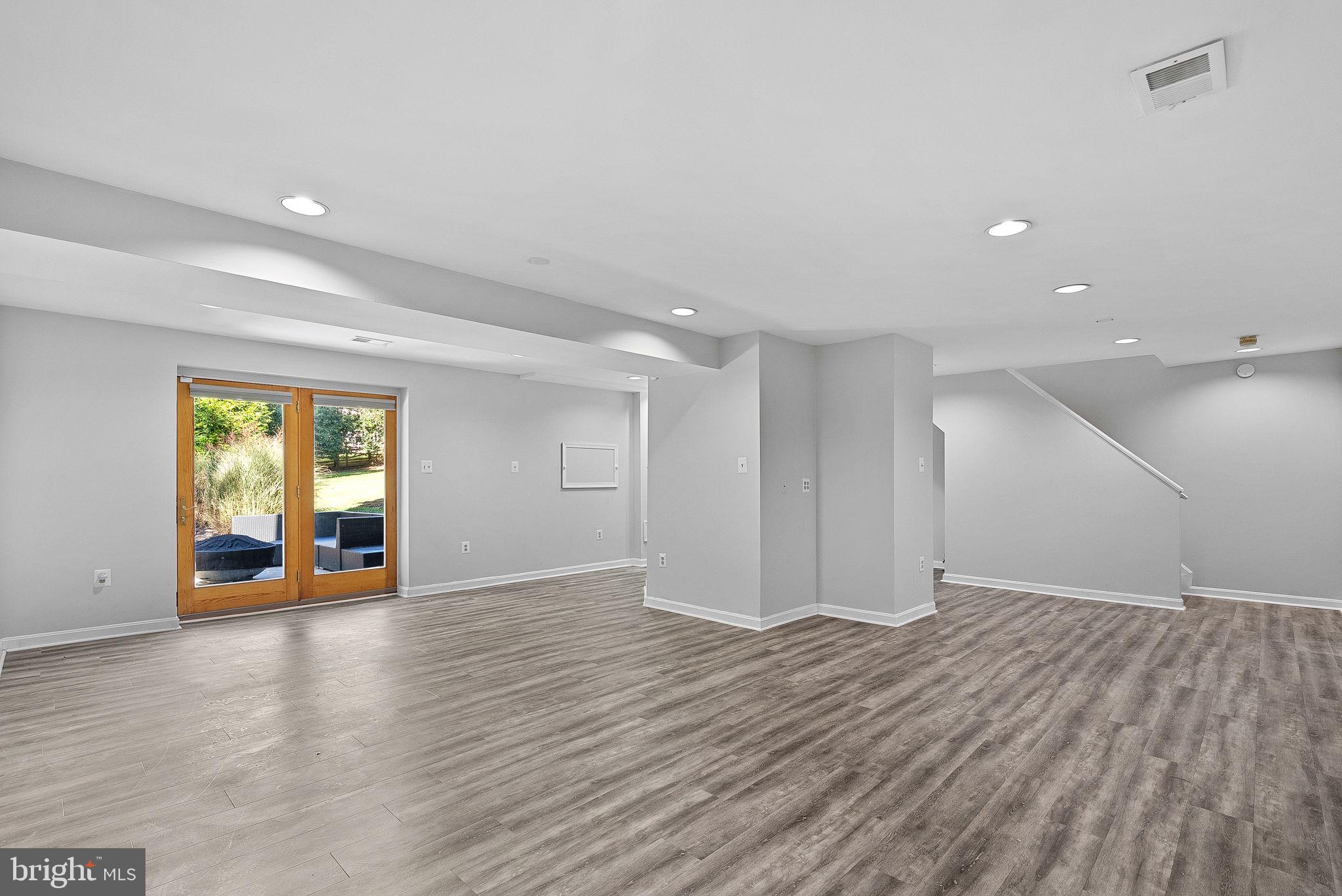 20017 GREAT FALLS FOREST DRIVE