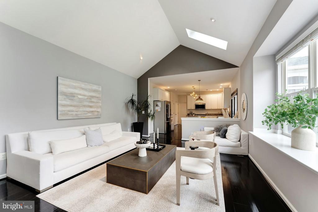 21581 KOUROS COURT