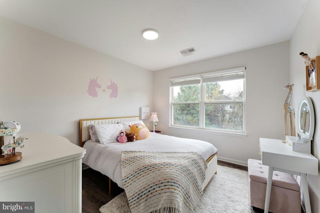 21581 KOUROS COURT
