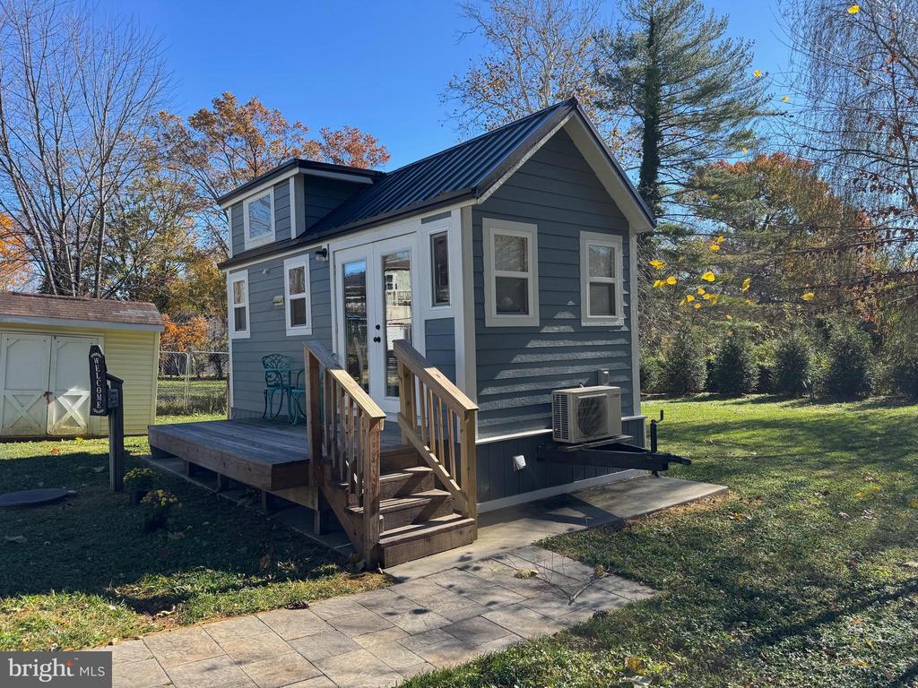 12 W LOUDOUN STREET A