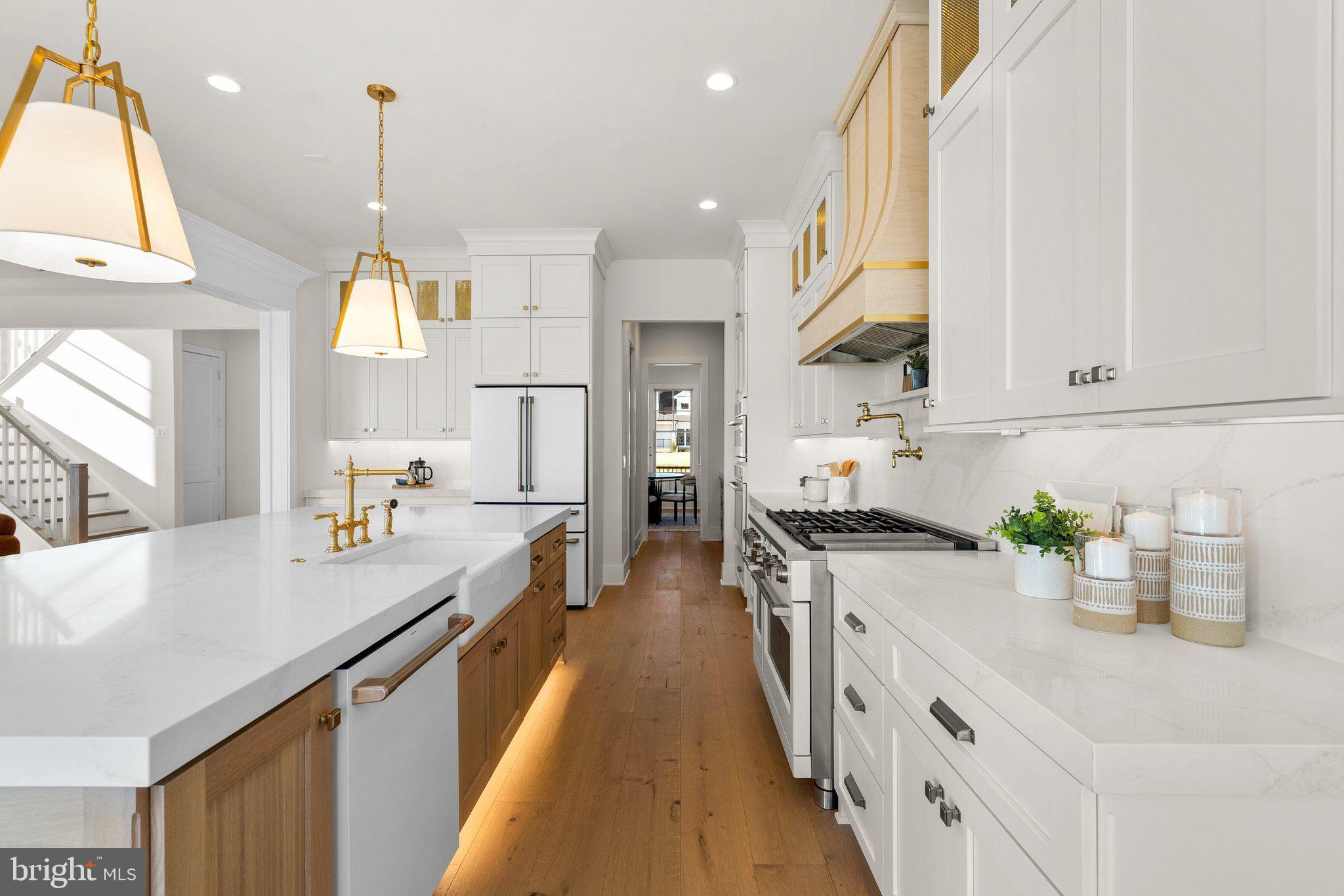 14914 MOGUL COURT