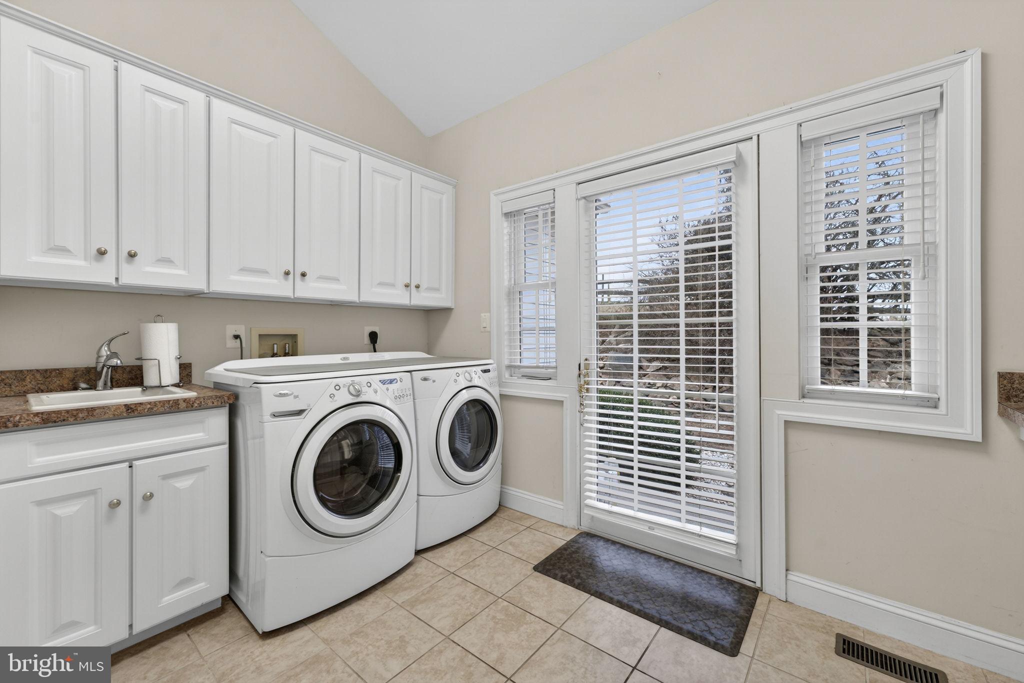 35047 SNICKERSVILLE TURNPIKE