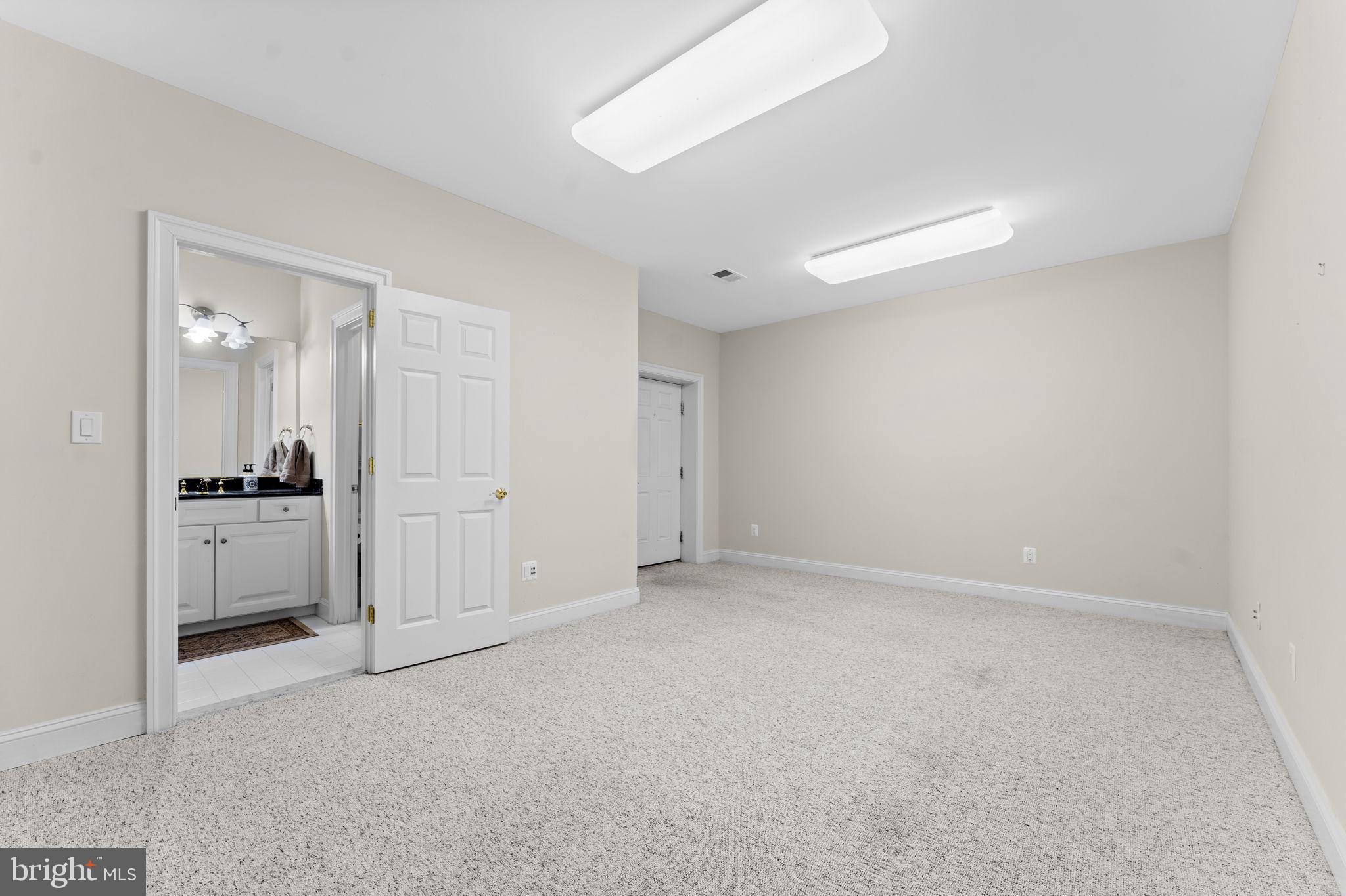 35047 SNICKERSVILLE TURNPIKE