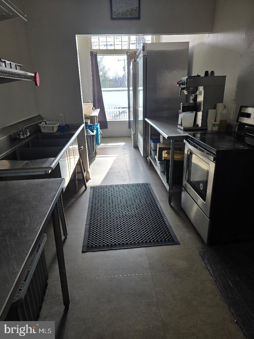 1 W LOUDOUN STREET