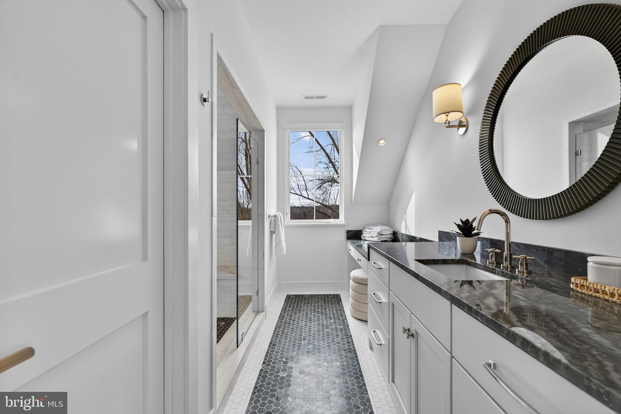 1 FOXTROT KNOLL LANE