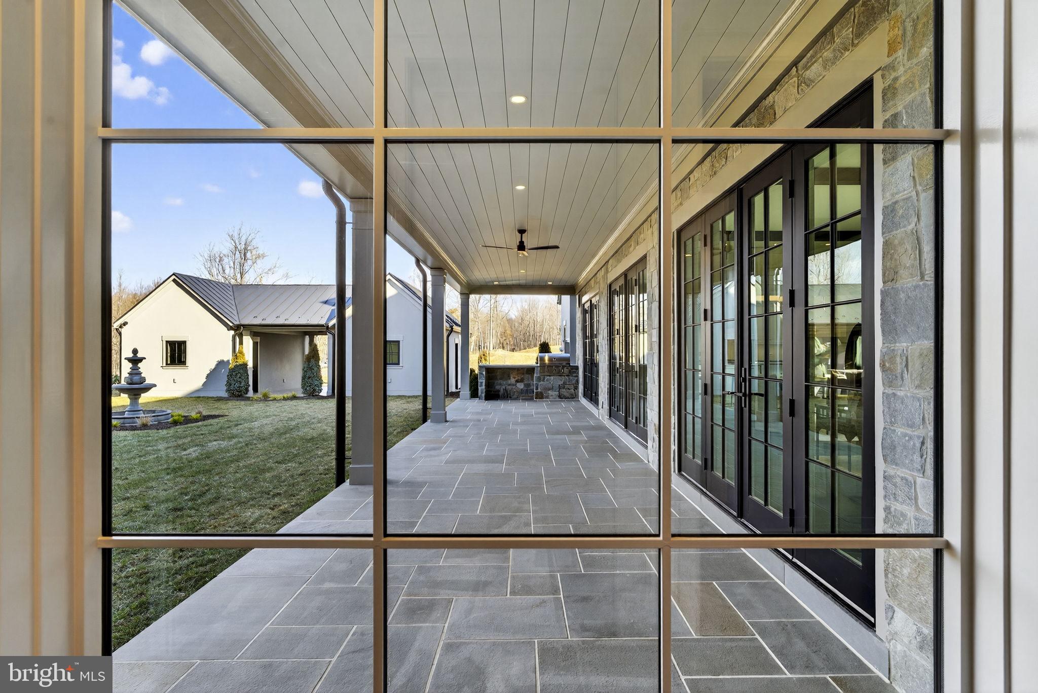 1 FOXTROT KNOLL LANE