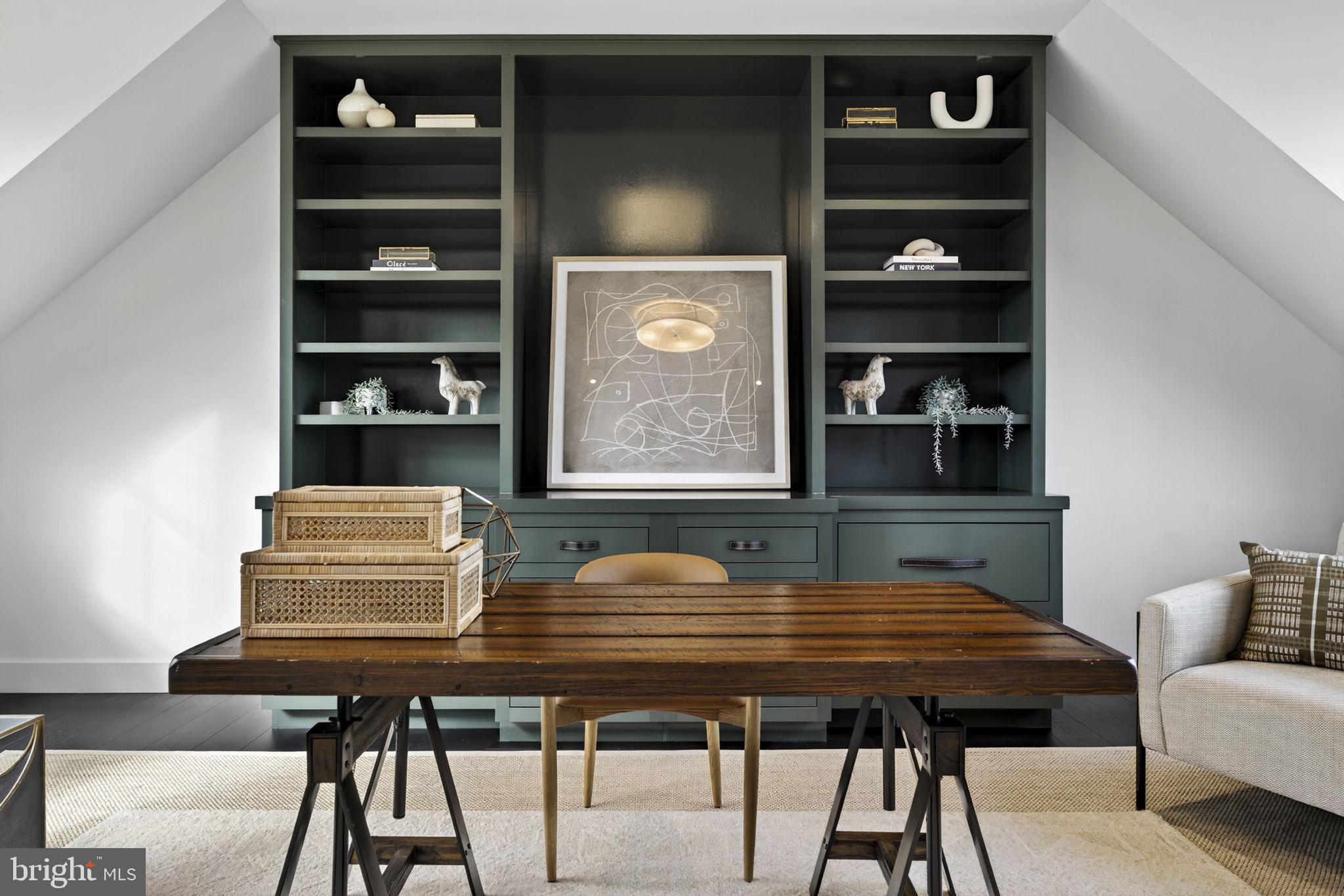 1 FOXTROT KNOLL LANE