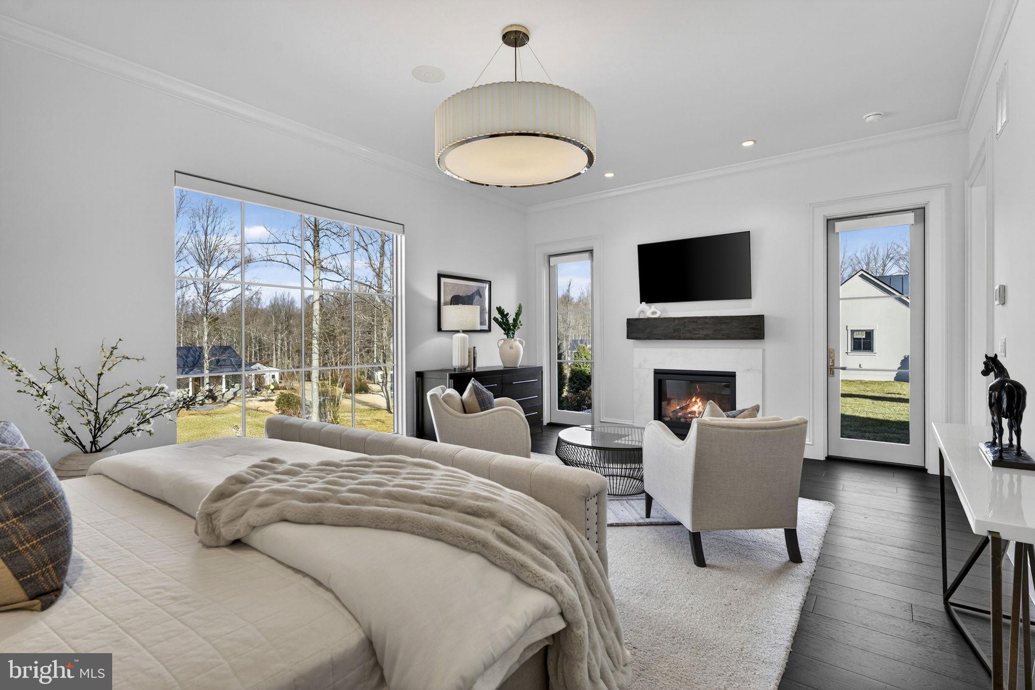 1 FOXTROT KNOLL LANE