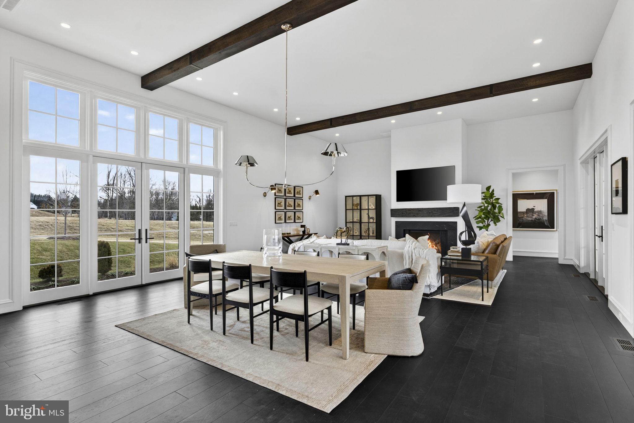 1 FOXTROT KNOLL LANE