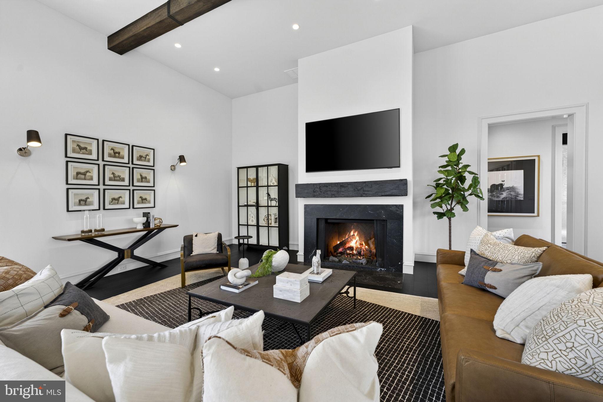 1 FOXTROT KNOLL LANE