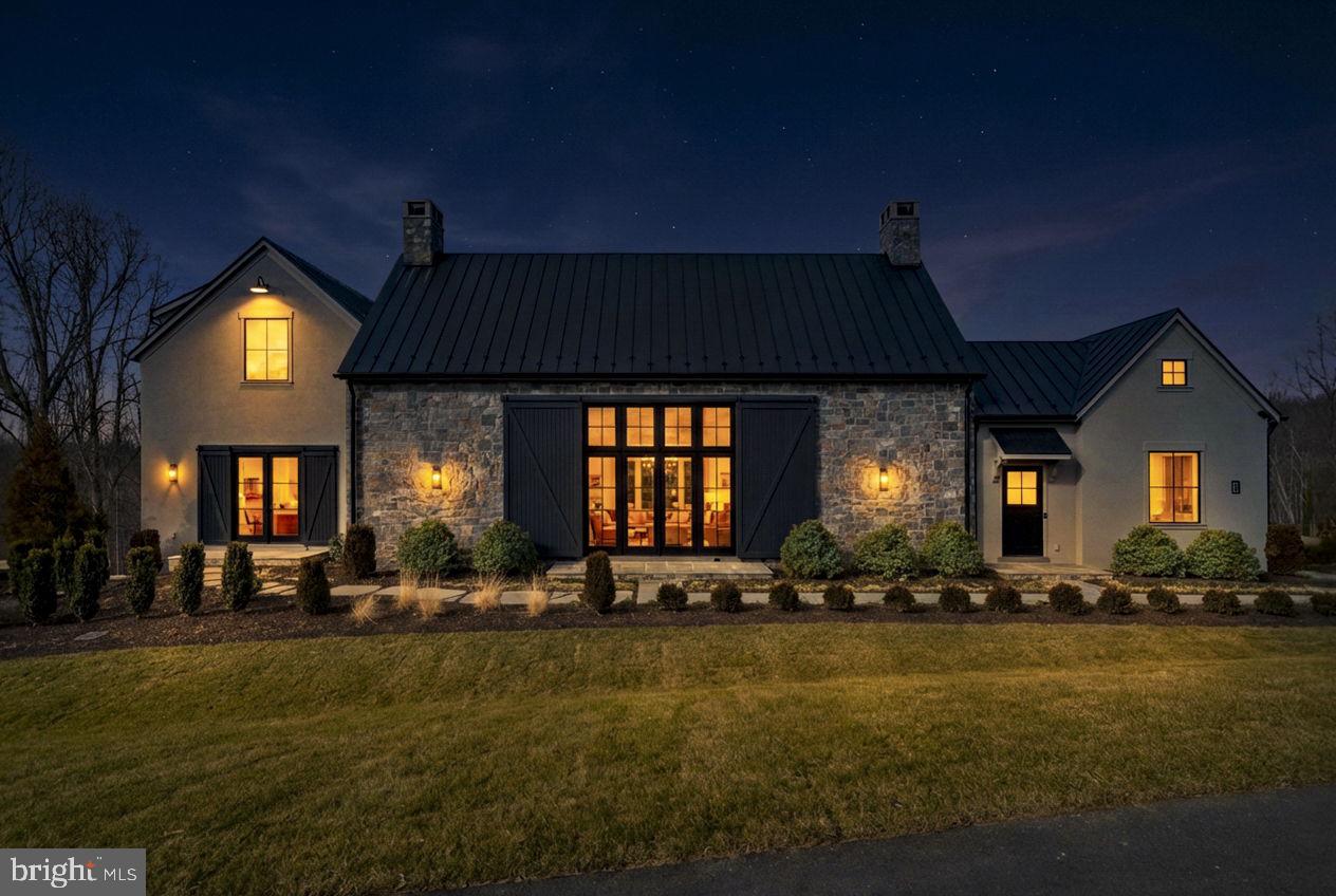 1 FOXTROT KNOLL LANE