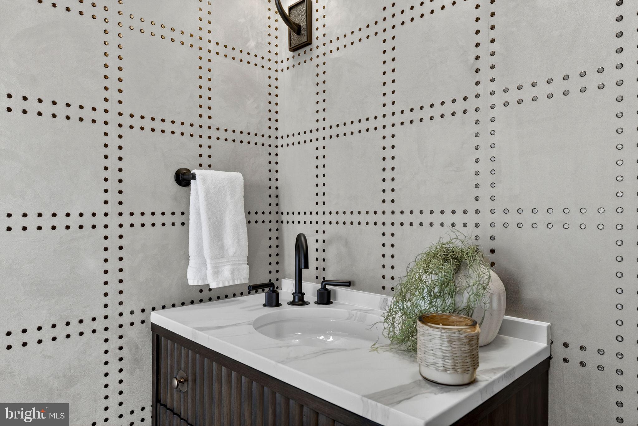 1 FOXTROT KNOLL LANE