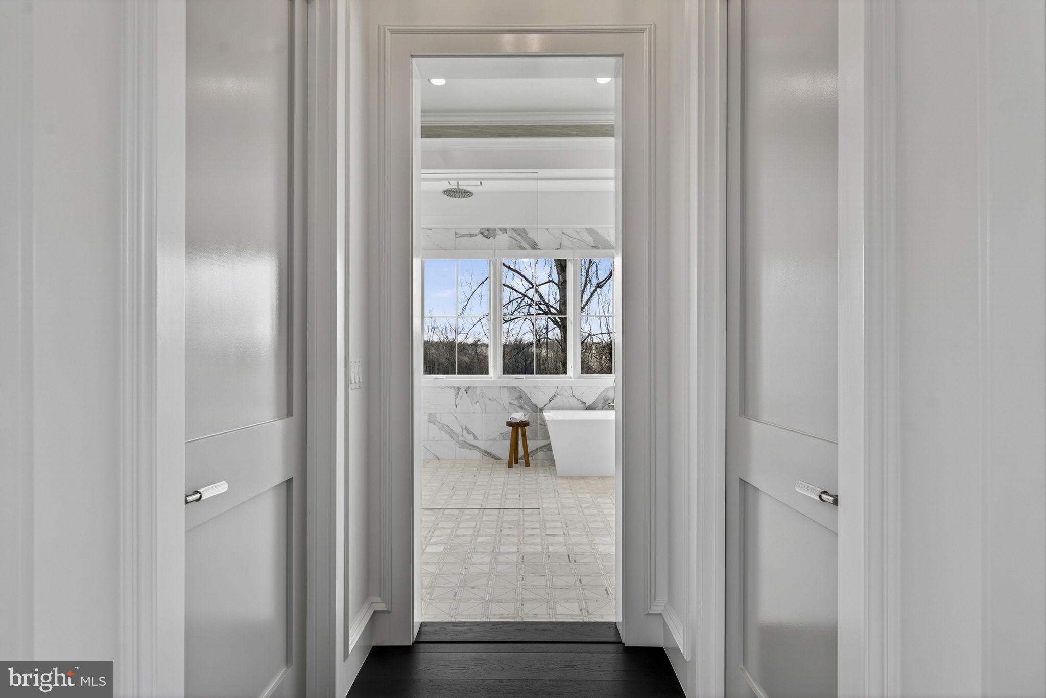 1 FOXTROT KNOLL LANE