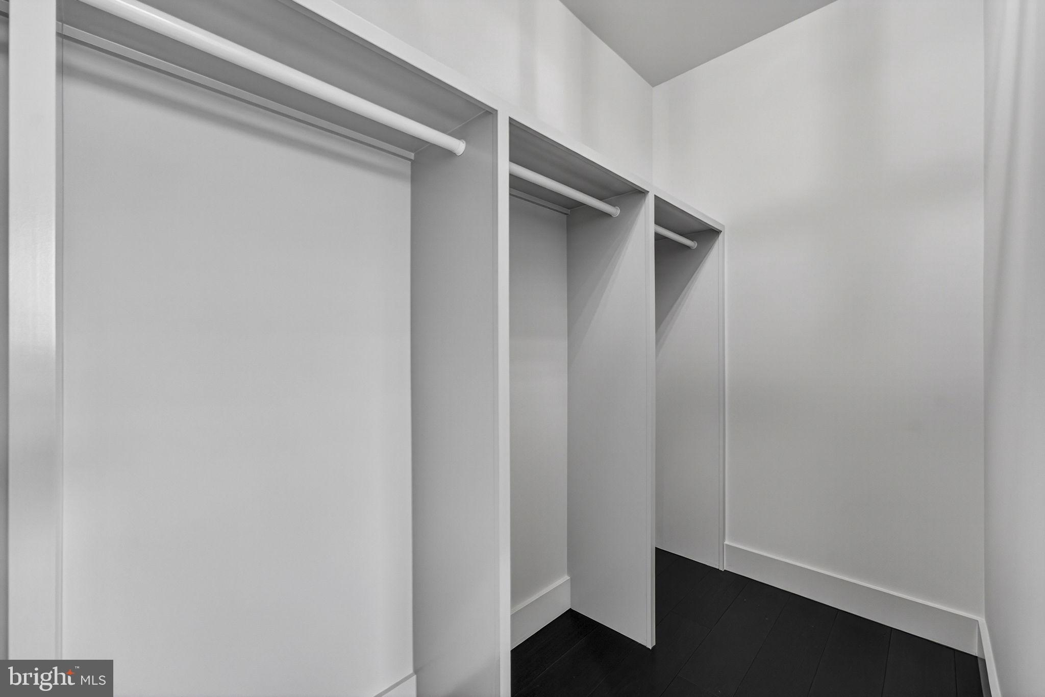 1 FOXTROT KNOLL LANE