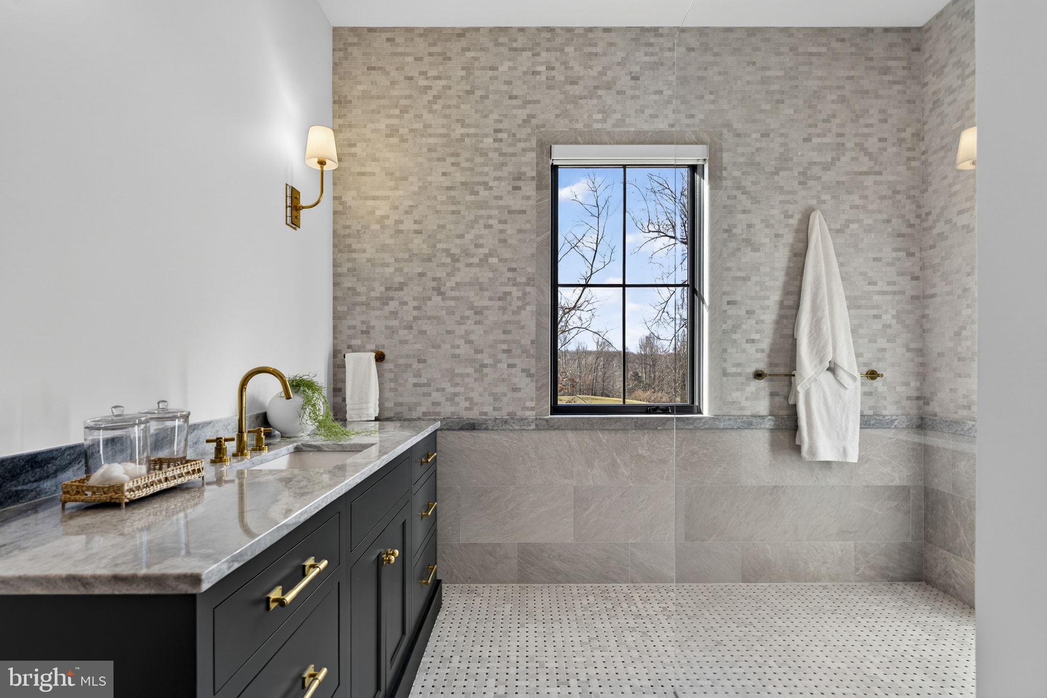 1 FOXTROT KNOLL LANE