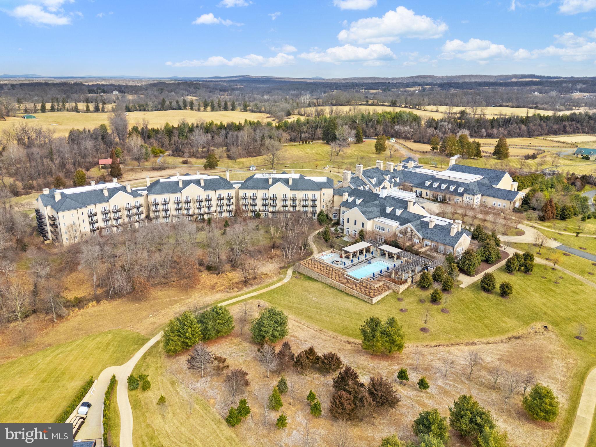 1 FOXTROT KNOLL LANE