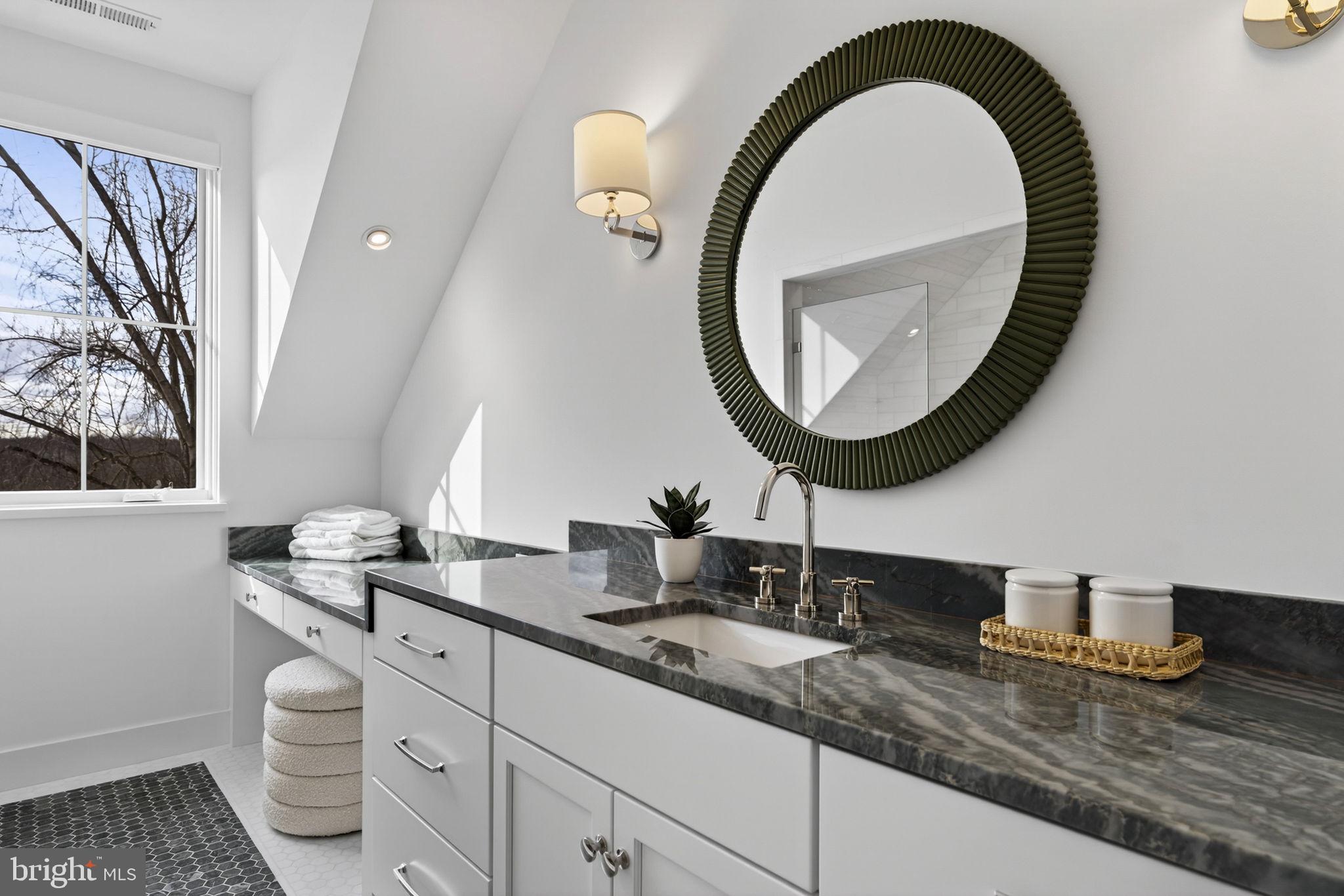 1 FOXTROT KNOLL LANE