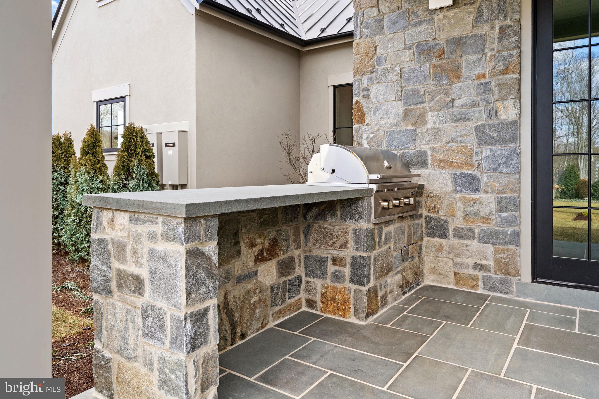 1 FOXTROT KNOLL LANE