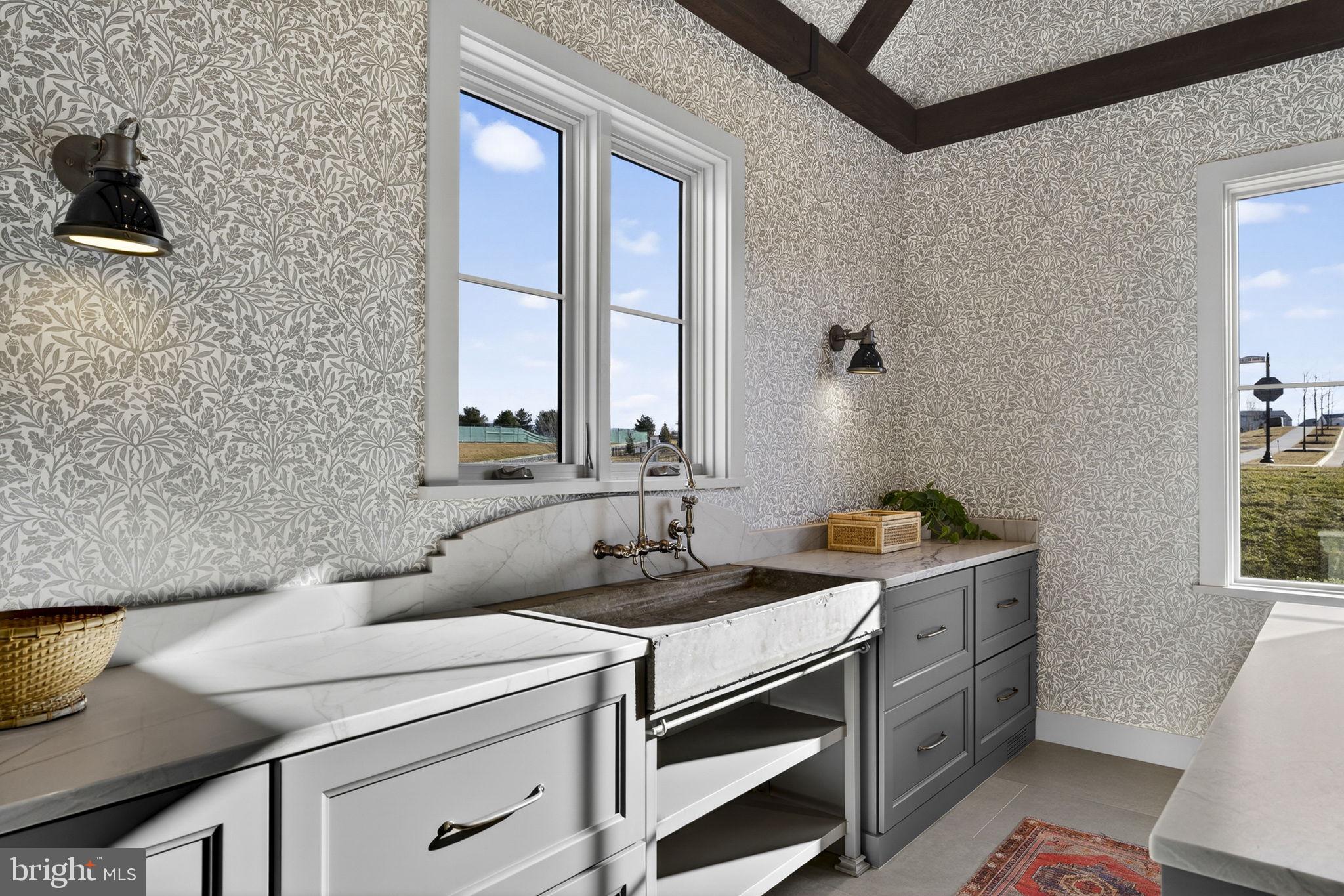 1 FOXTROT KNOLL LANE