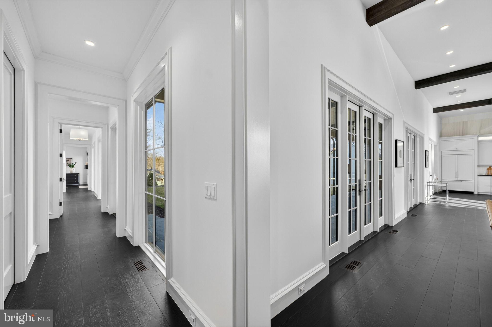 1 FOXTROT KNOLL LANE