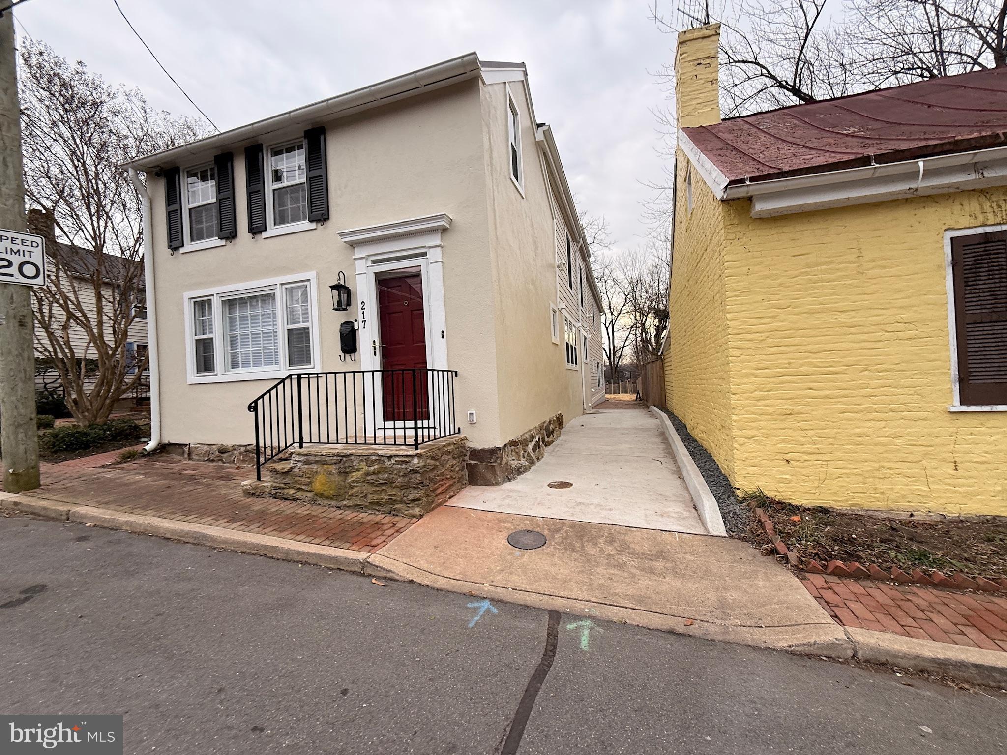 217 W MARKET STREET