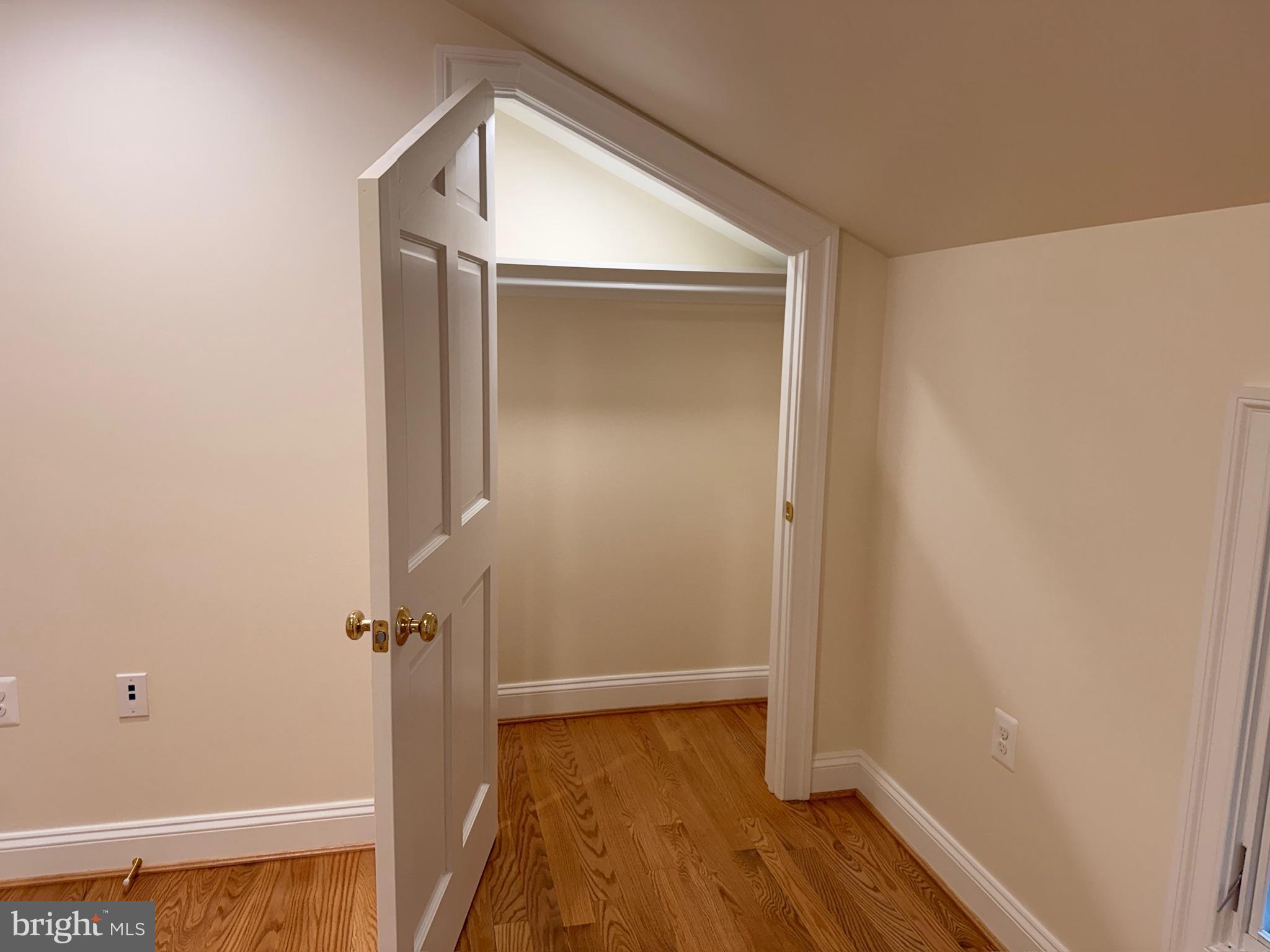 217 W MARKET STREET